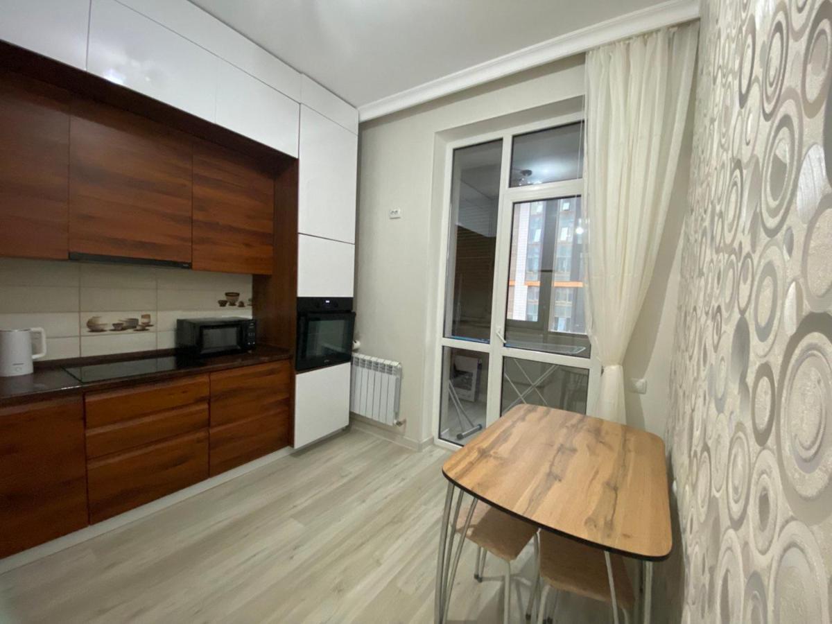 Whitehome In Panorama Park Nur-Sultan  Exterior photo